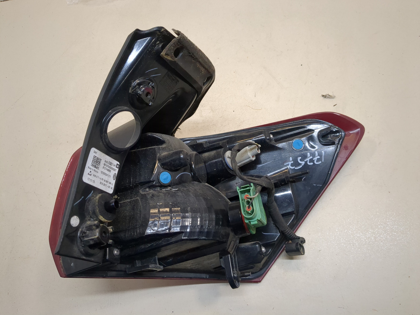 Фонарь задний левый