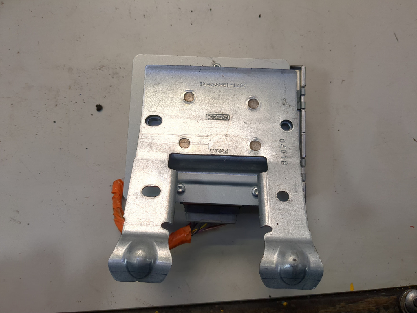 Преобразователь напряжения (адаптер)