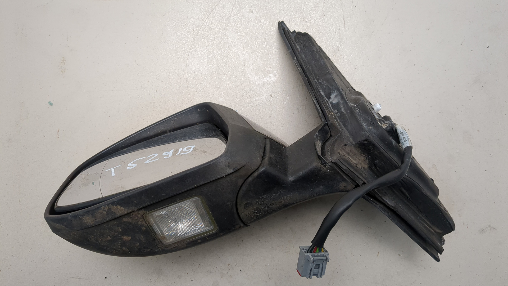 Зеркало левое электрическое