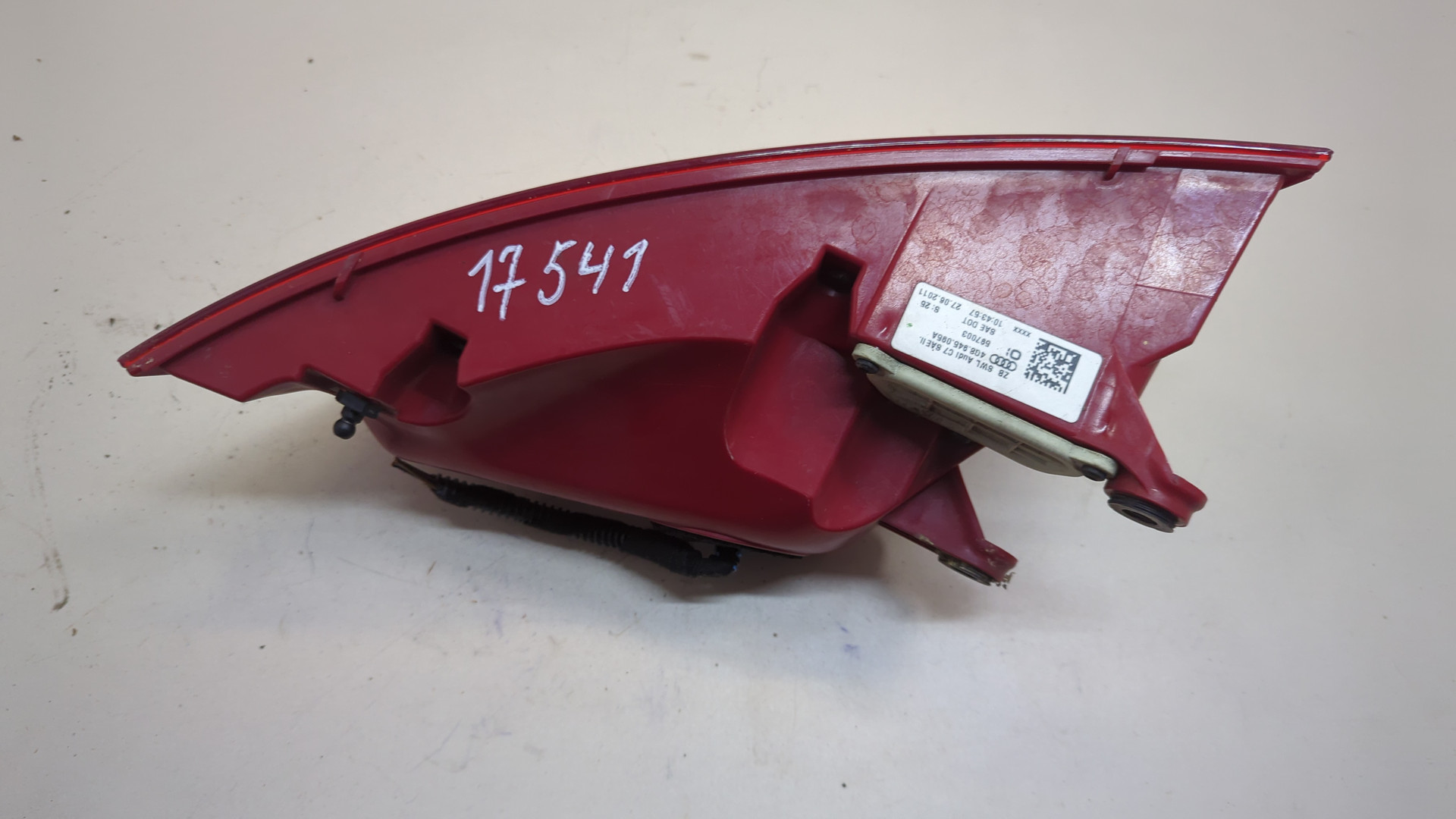 Фонарь задний левый