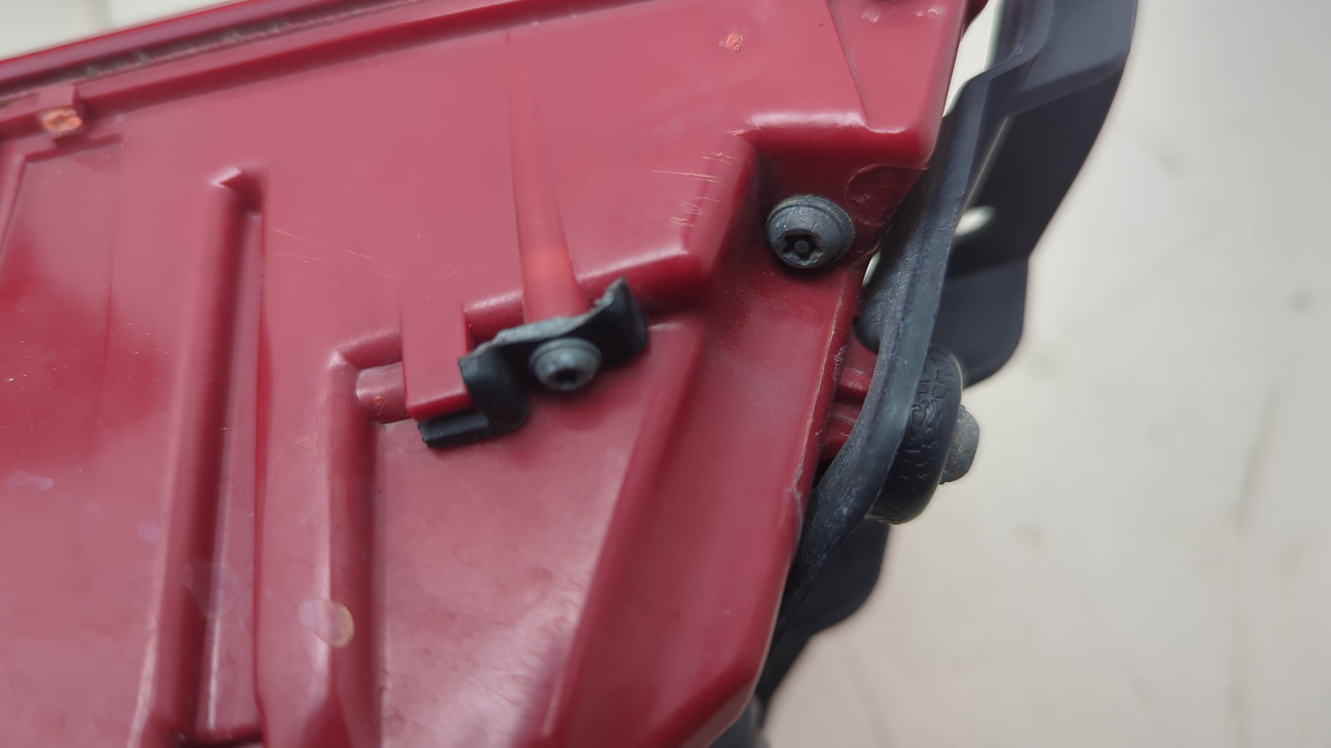 Фонарь задний правый