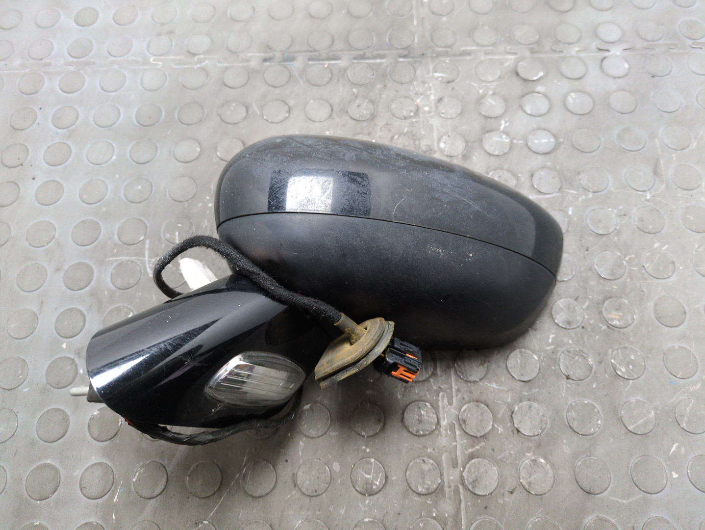 Зеркало левое электрическое