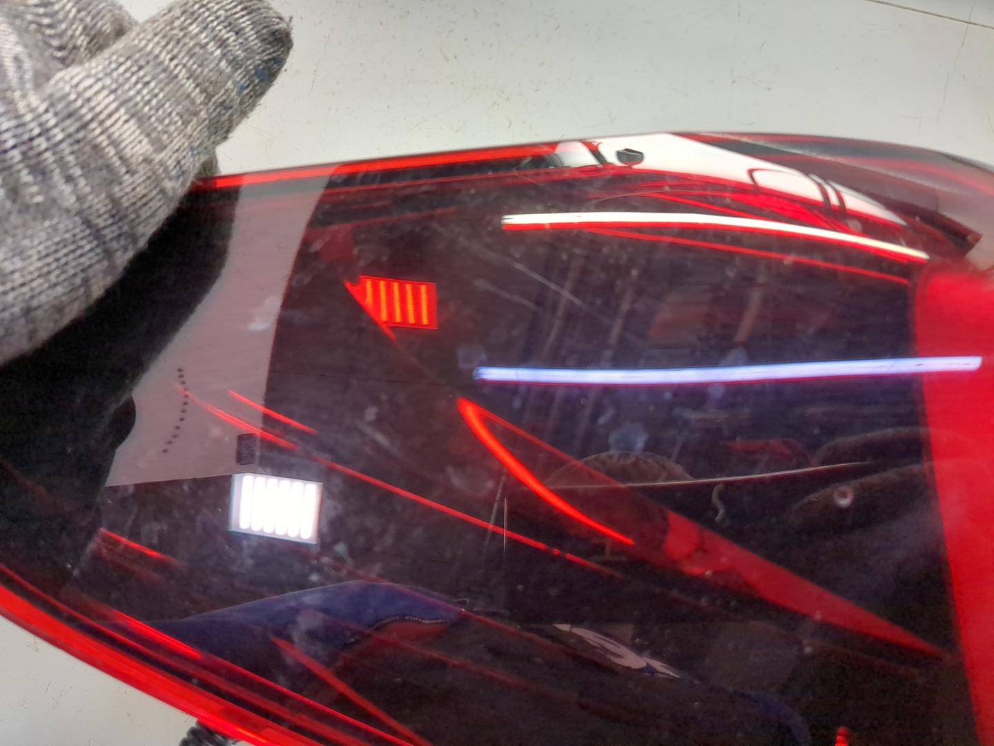 Фонарь задний левый