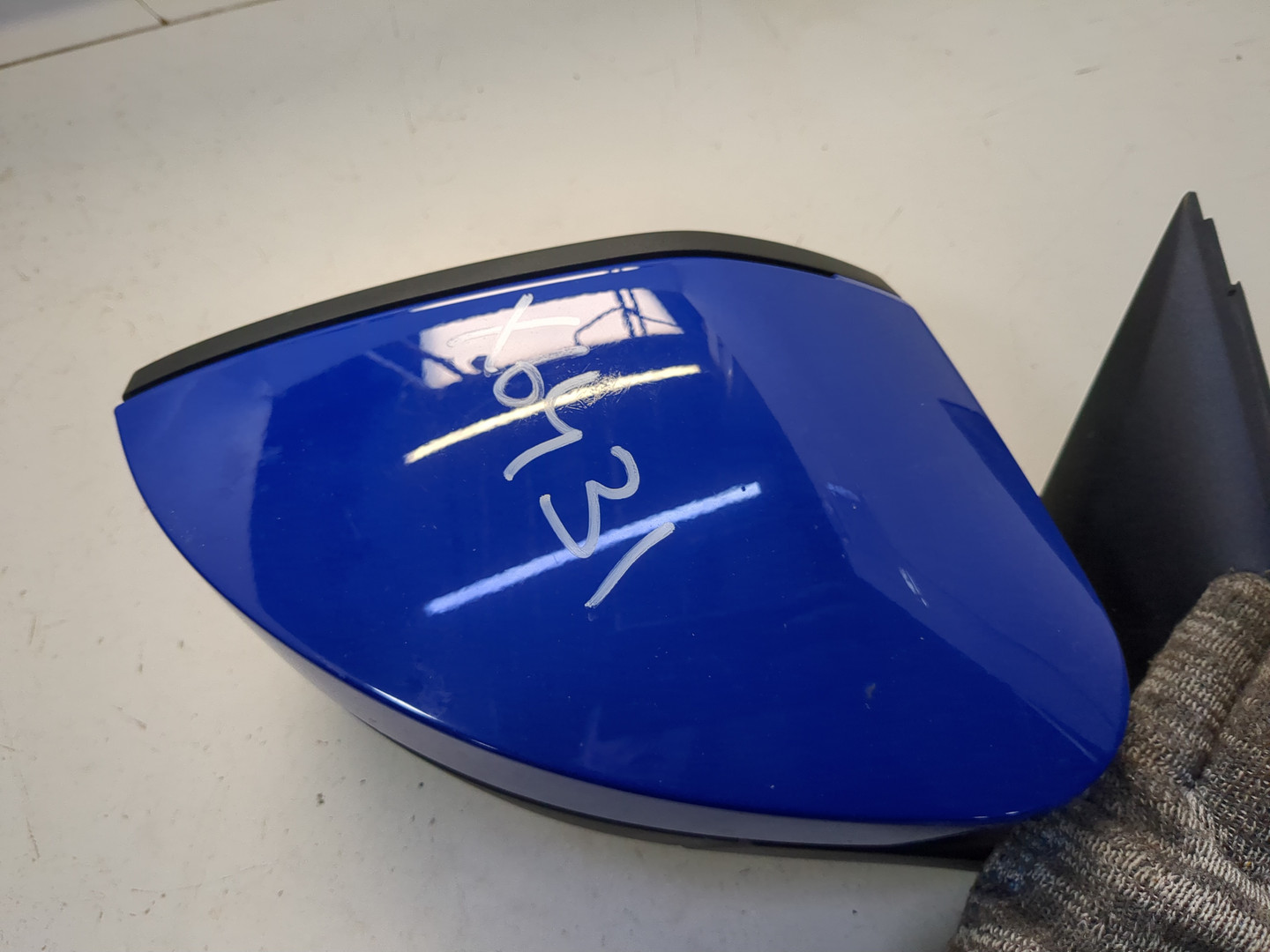 Зеркало правое электрическое