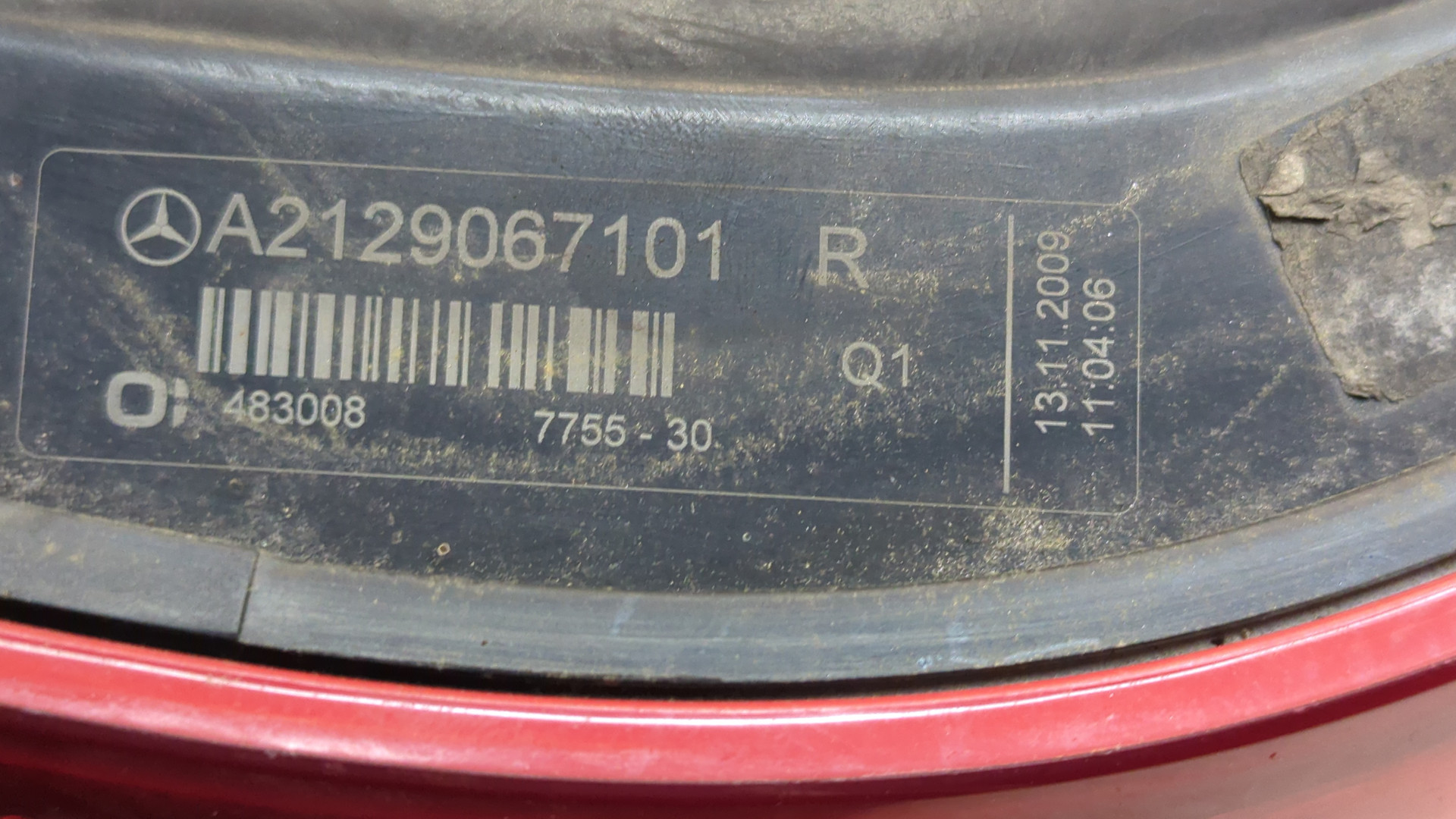 Фонарь задний правый