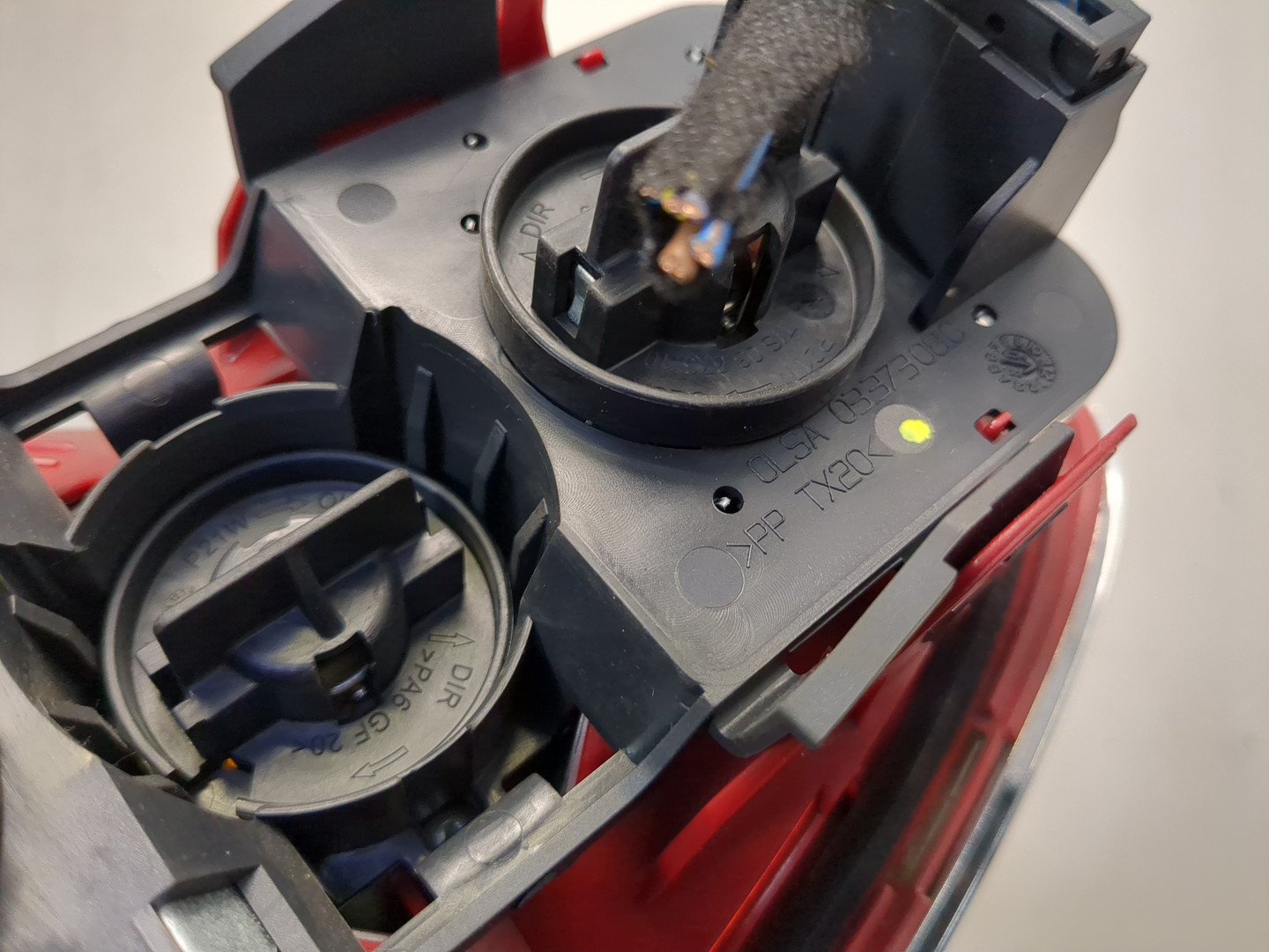 Фонарь задний правый