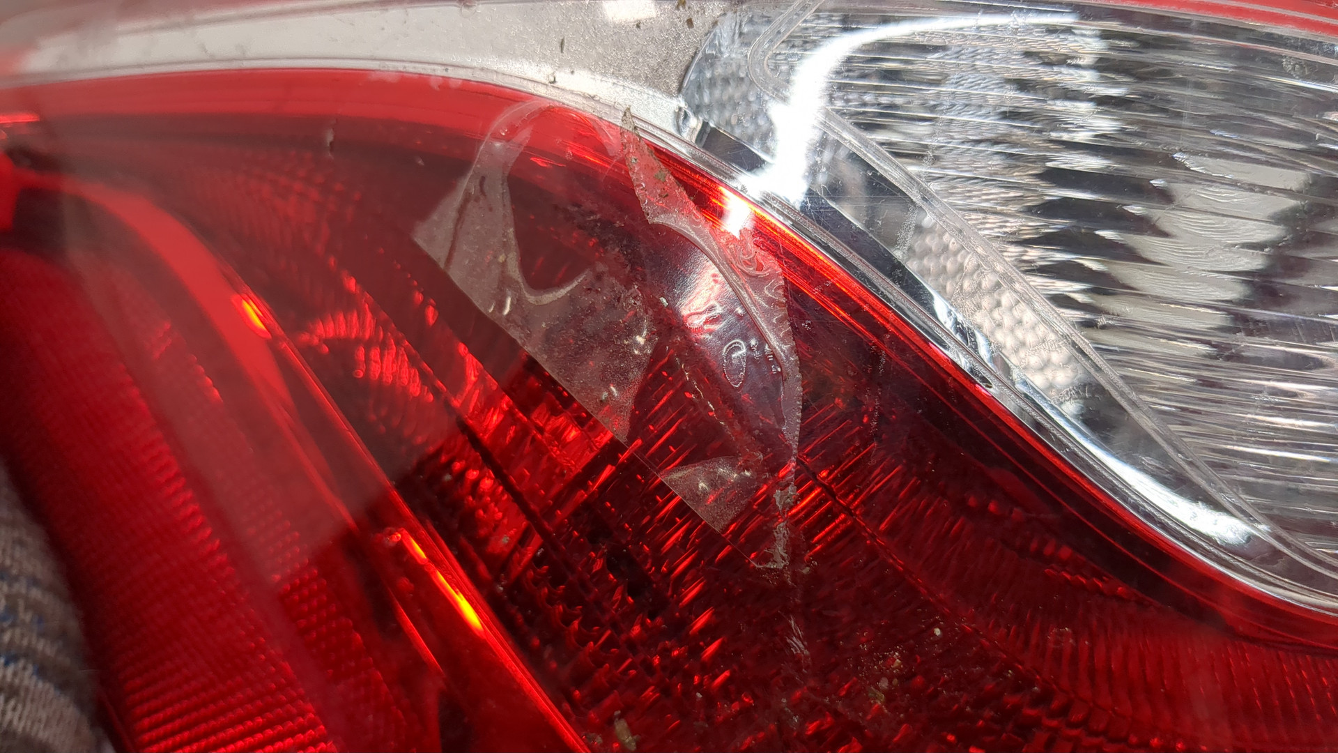 Фонарь задний левый