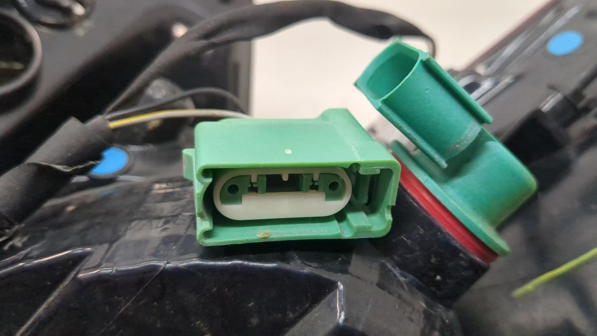 Фонарь задний левый