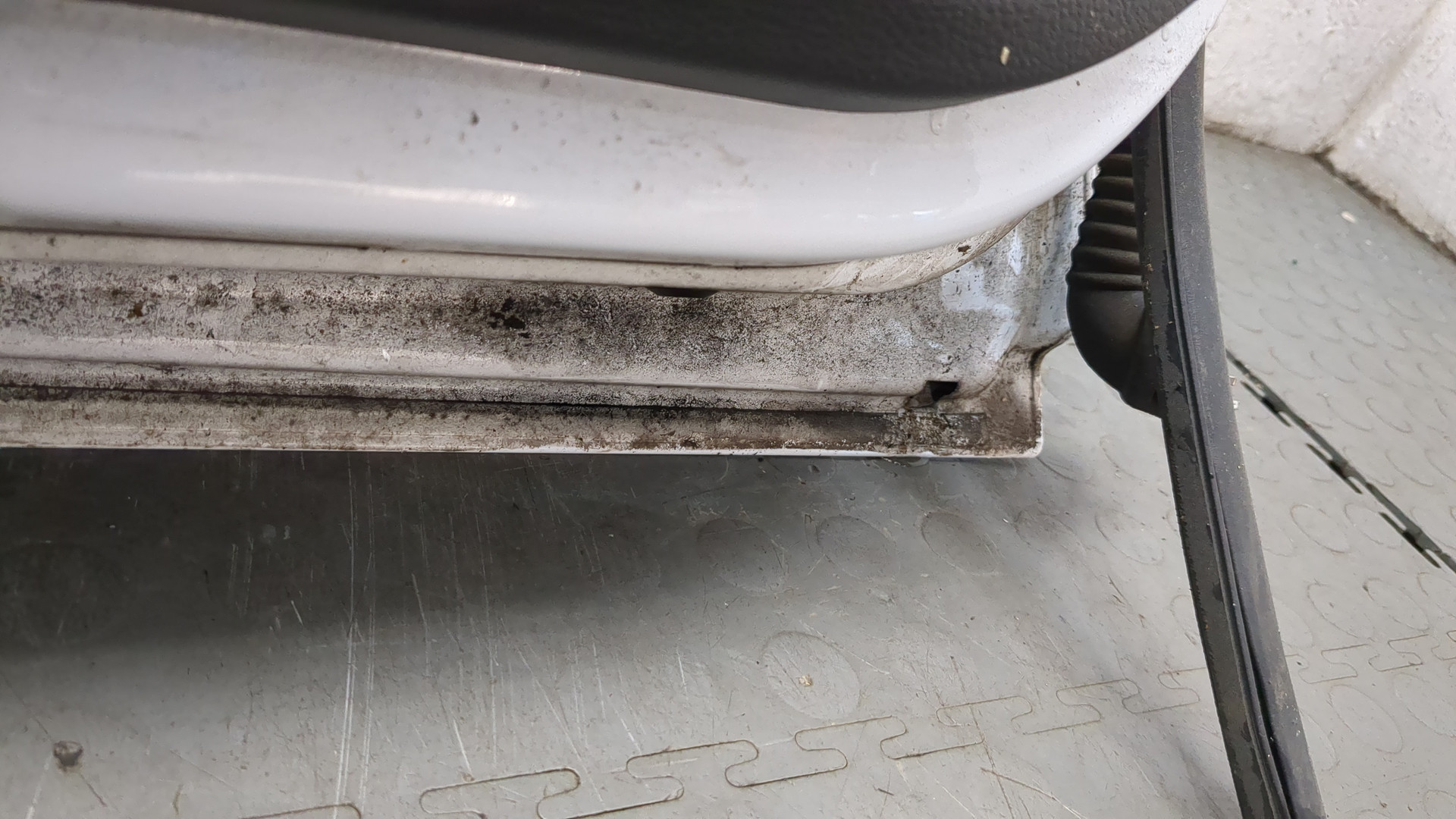 Дверь задняя левая