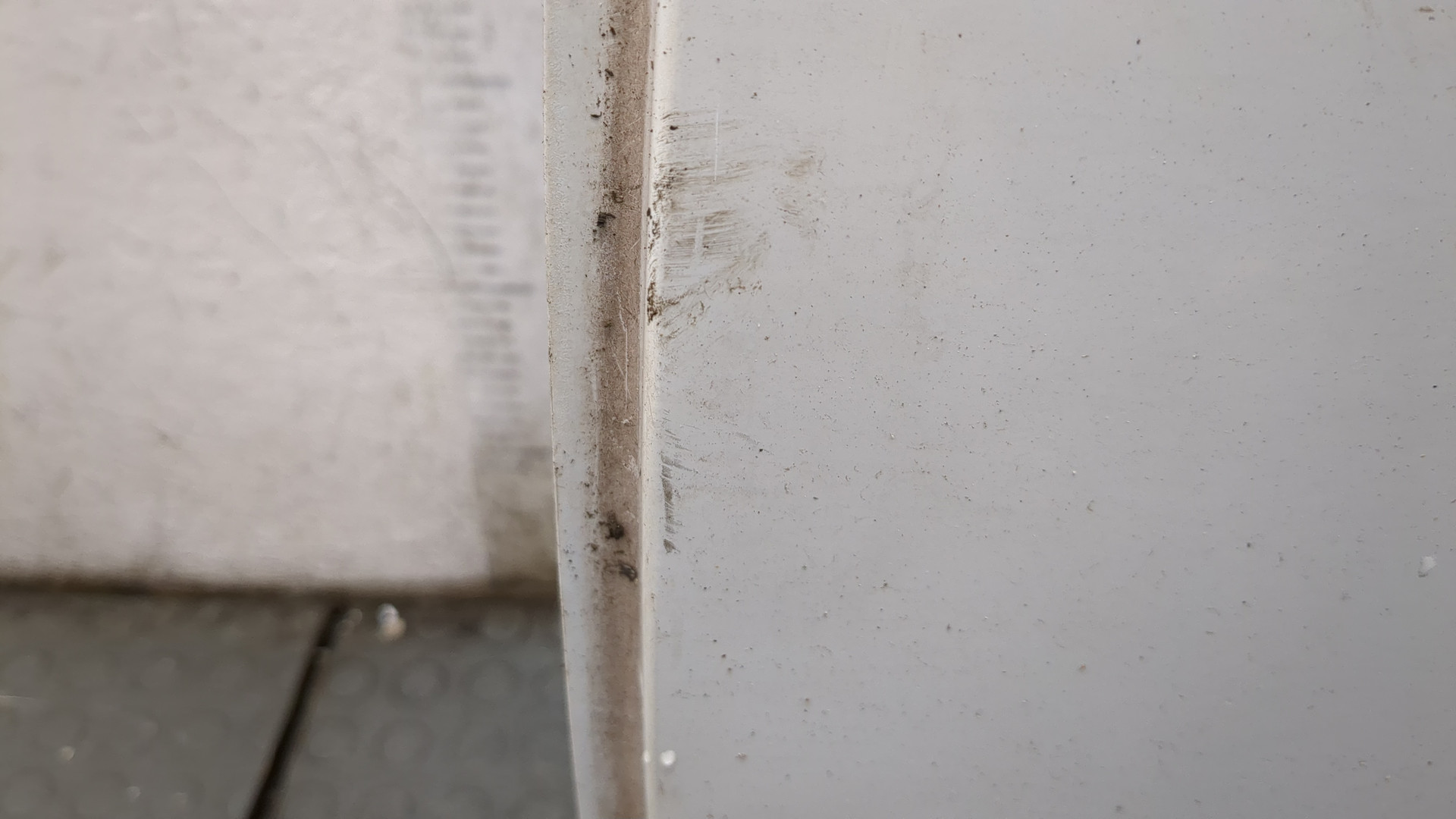 Дверь задняя левая