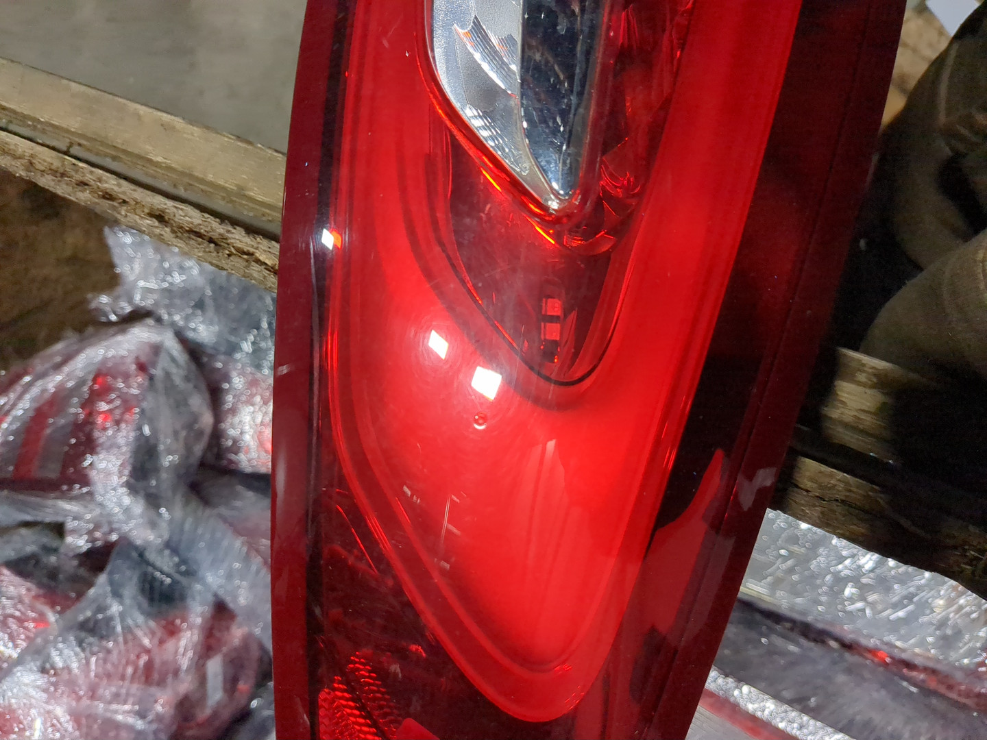 Фонарь задний правый