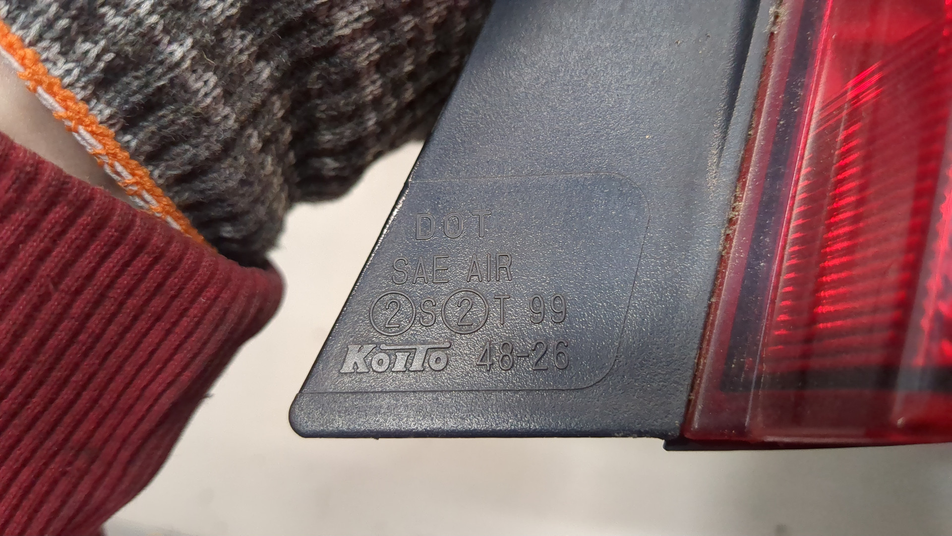 Фонарь задний правый