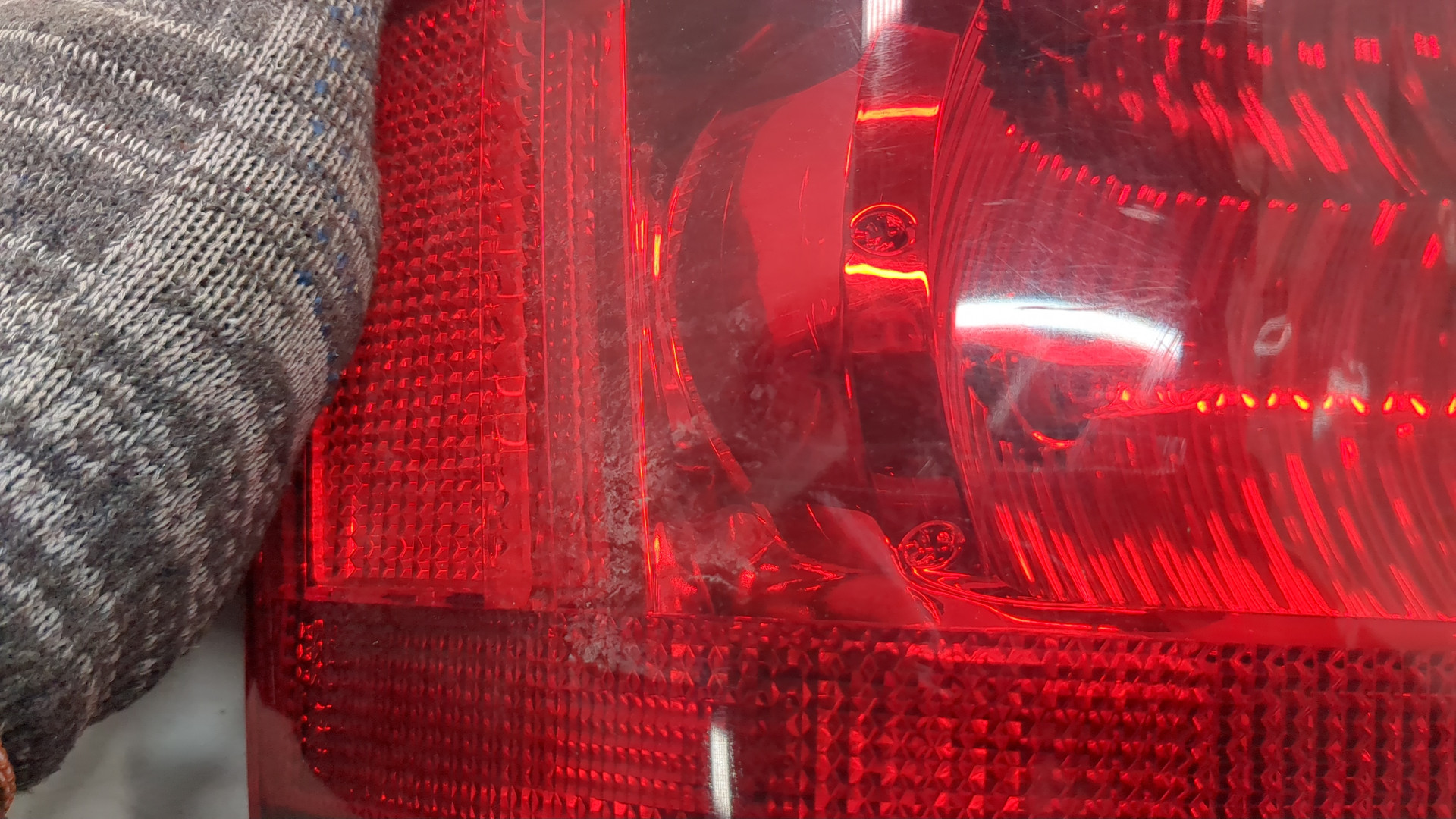 Фонарь задний левый