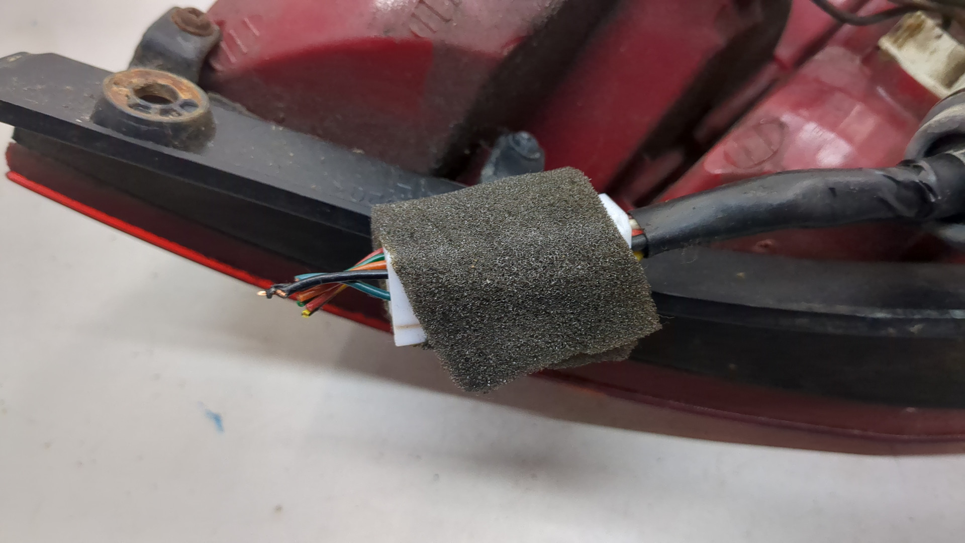 Фонарь задний правый