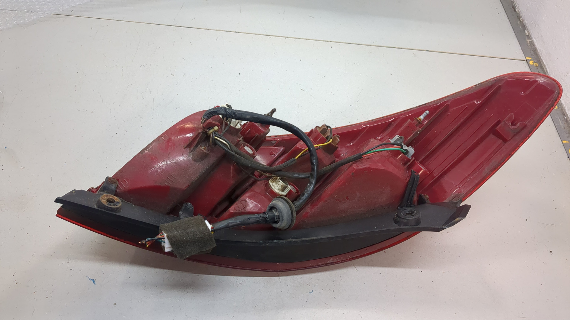 Фонарь задний правый