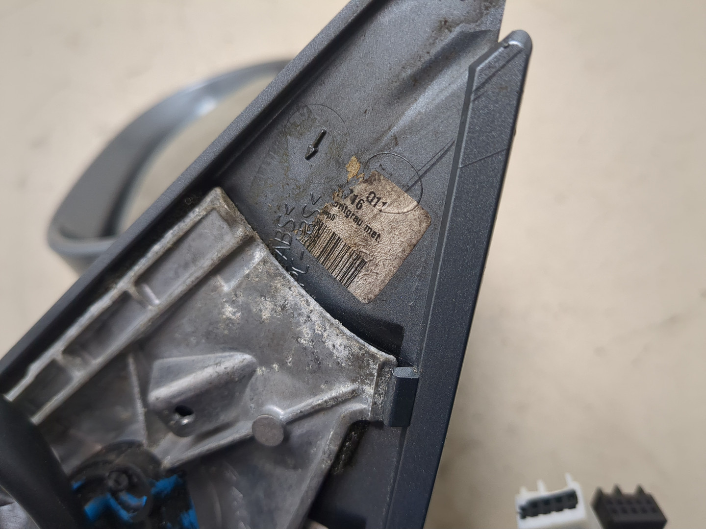 Зеркало левое электрическое