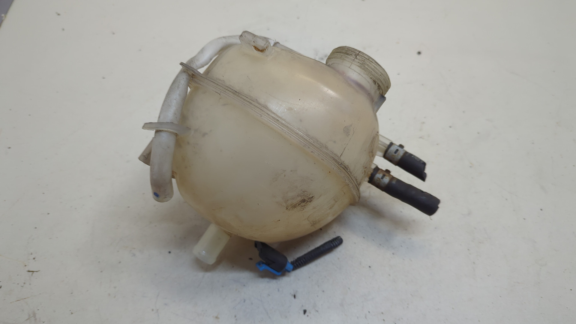 Бачок расширительный