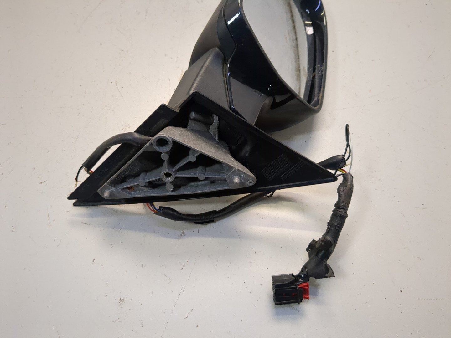 Зеркало левое электрическое