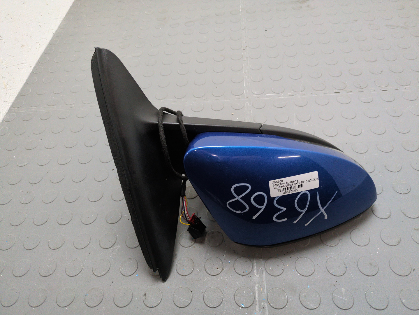 Зеркало правое электрическое