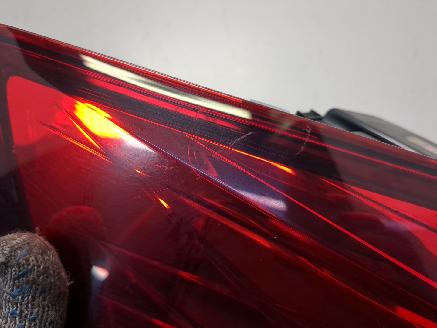 Фонарь задний левый