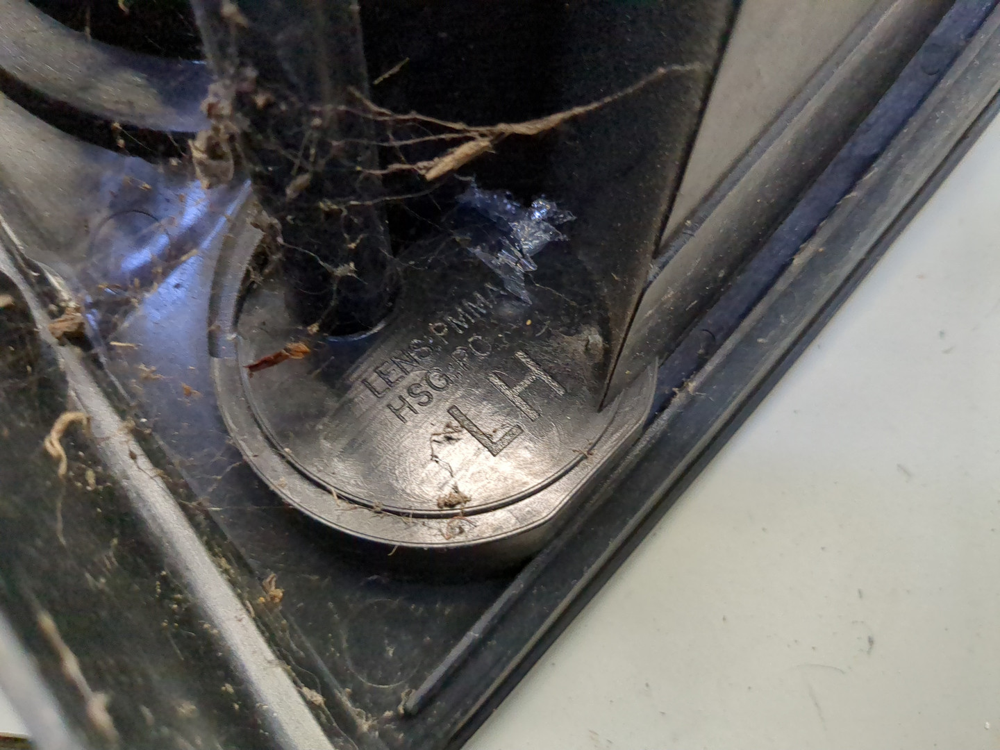 Фонарь задний левый