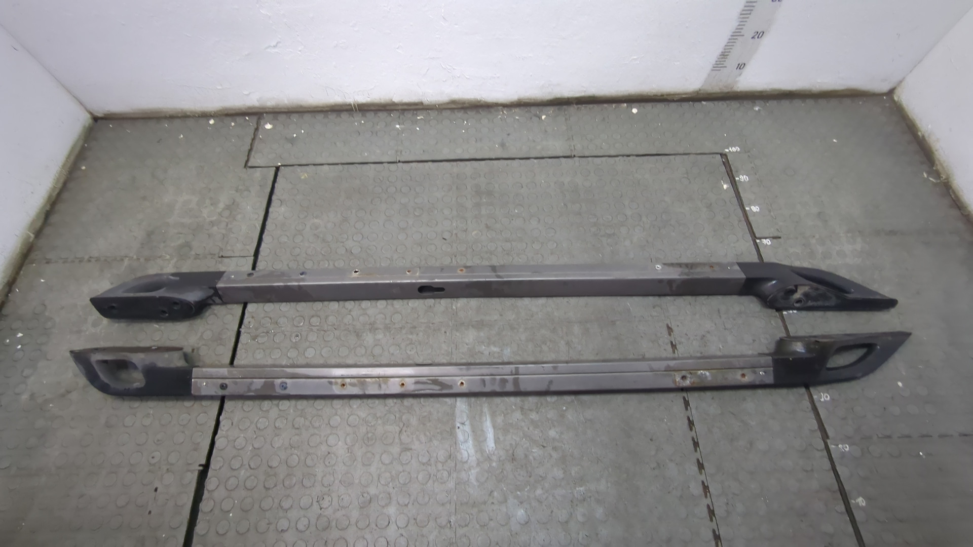 Рейлинги (релинг) к-кт (планки на крышу)