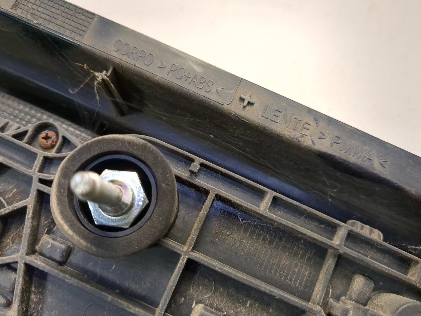 Фонарь задний правый