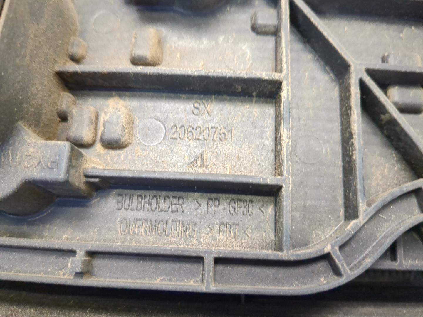 Фонарь задний левый