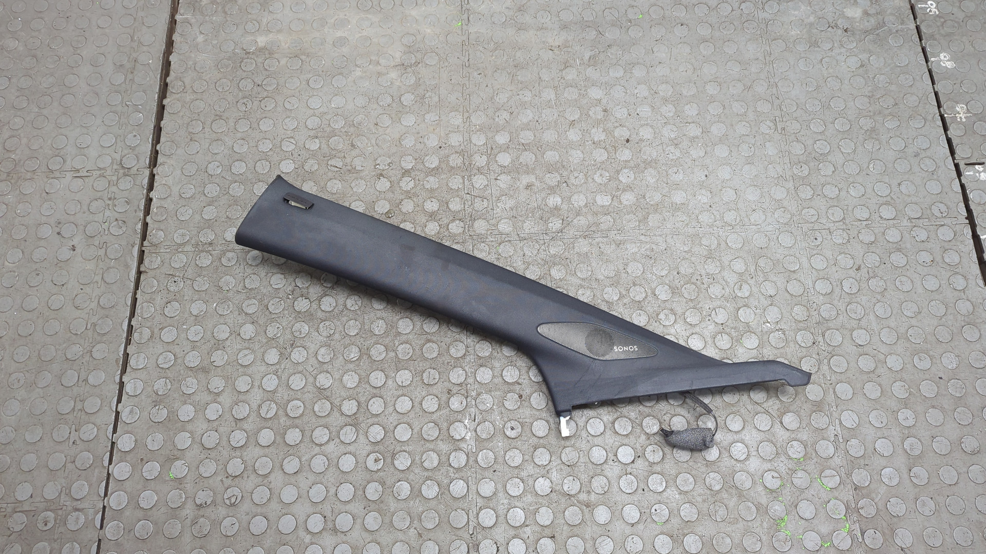 Обшивка стойки