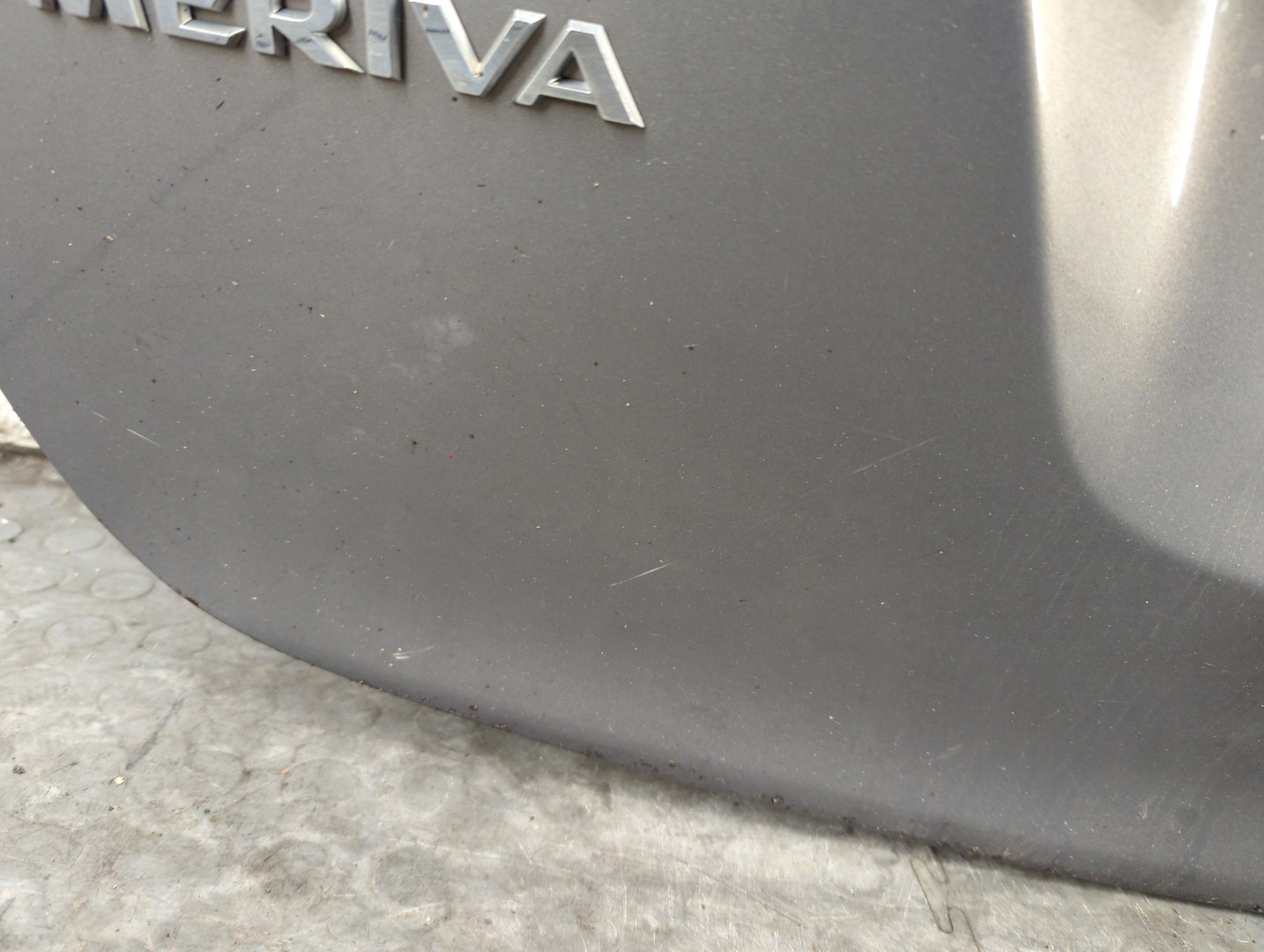 Дверь багажника