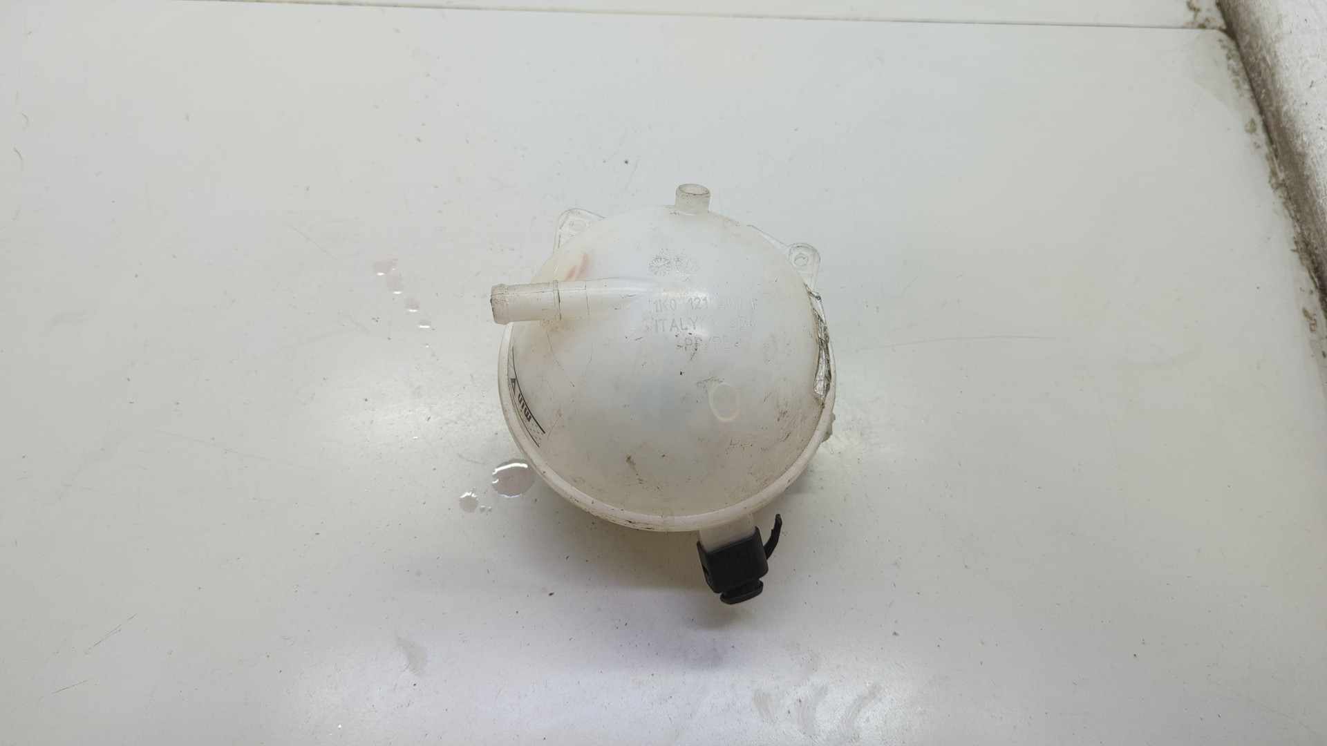 Бачок расширительный