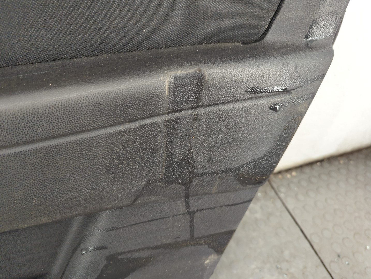 Дверь задняя правая