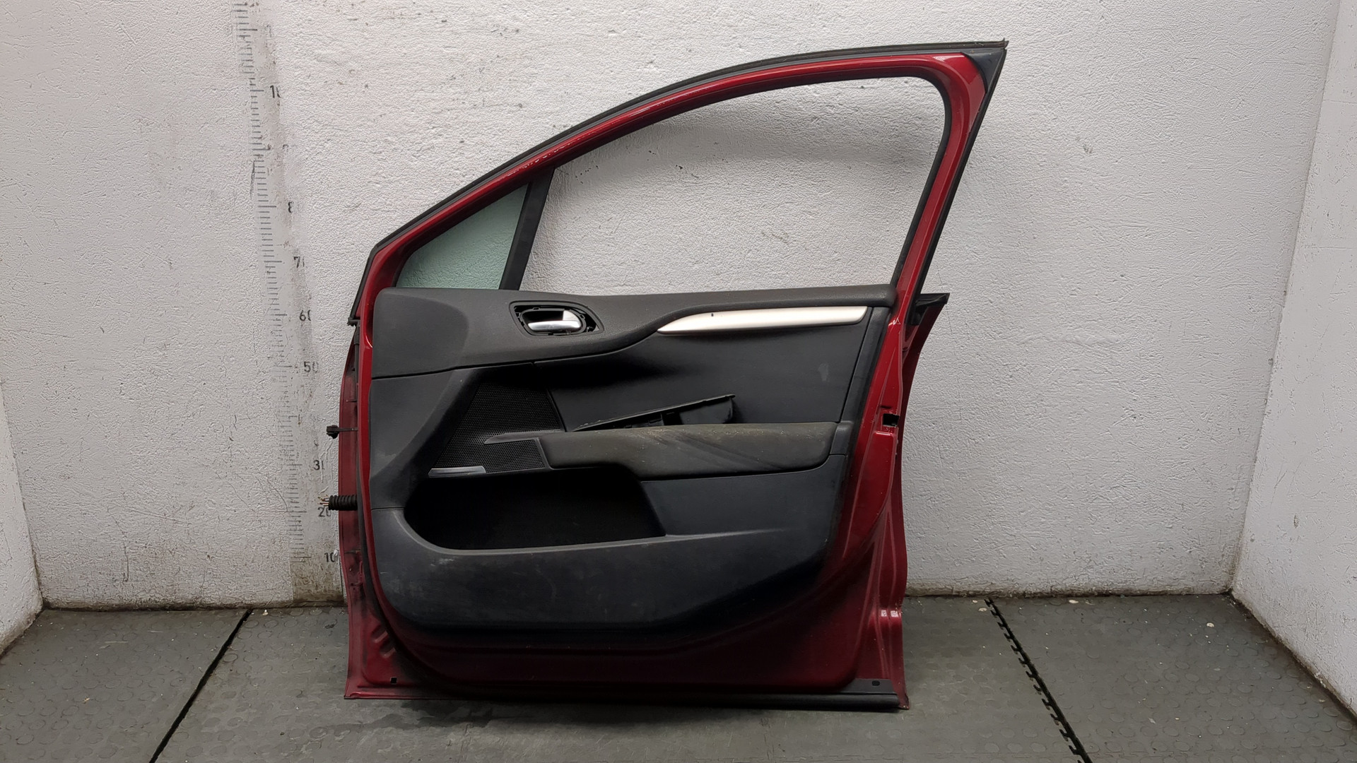 Дверь передняя правая