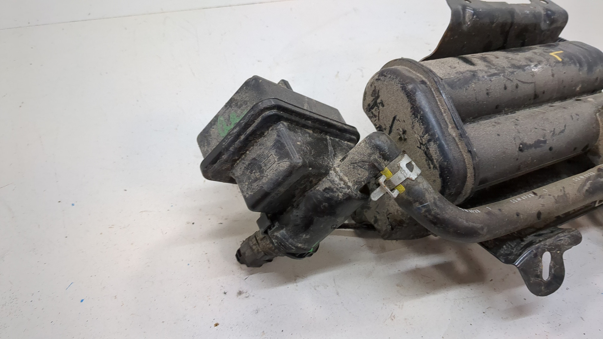 Абсорбер (фильтр угольный)