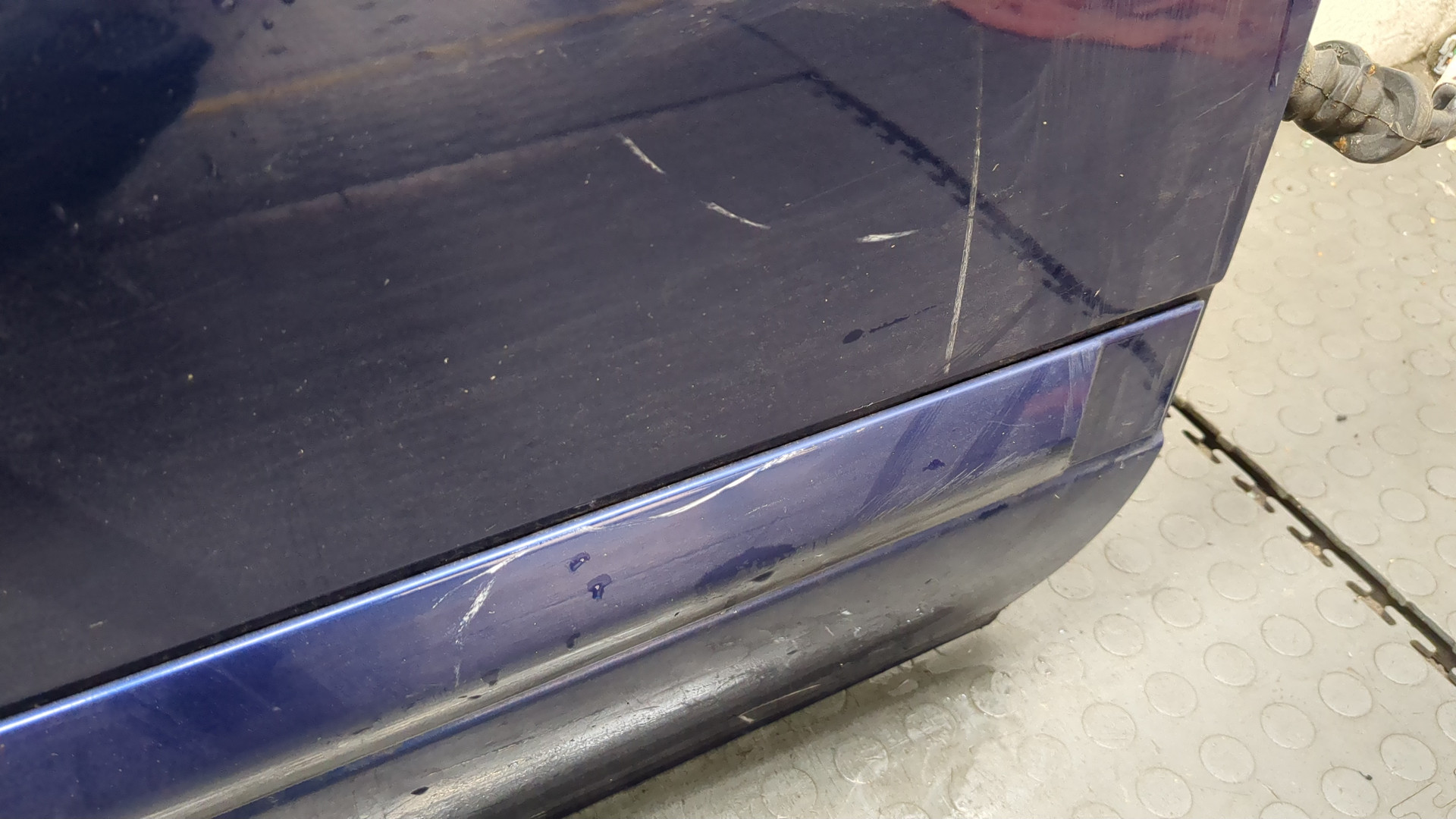 Дверь задняя правая