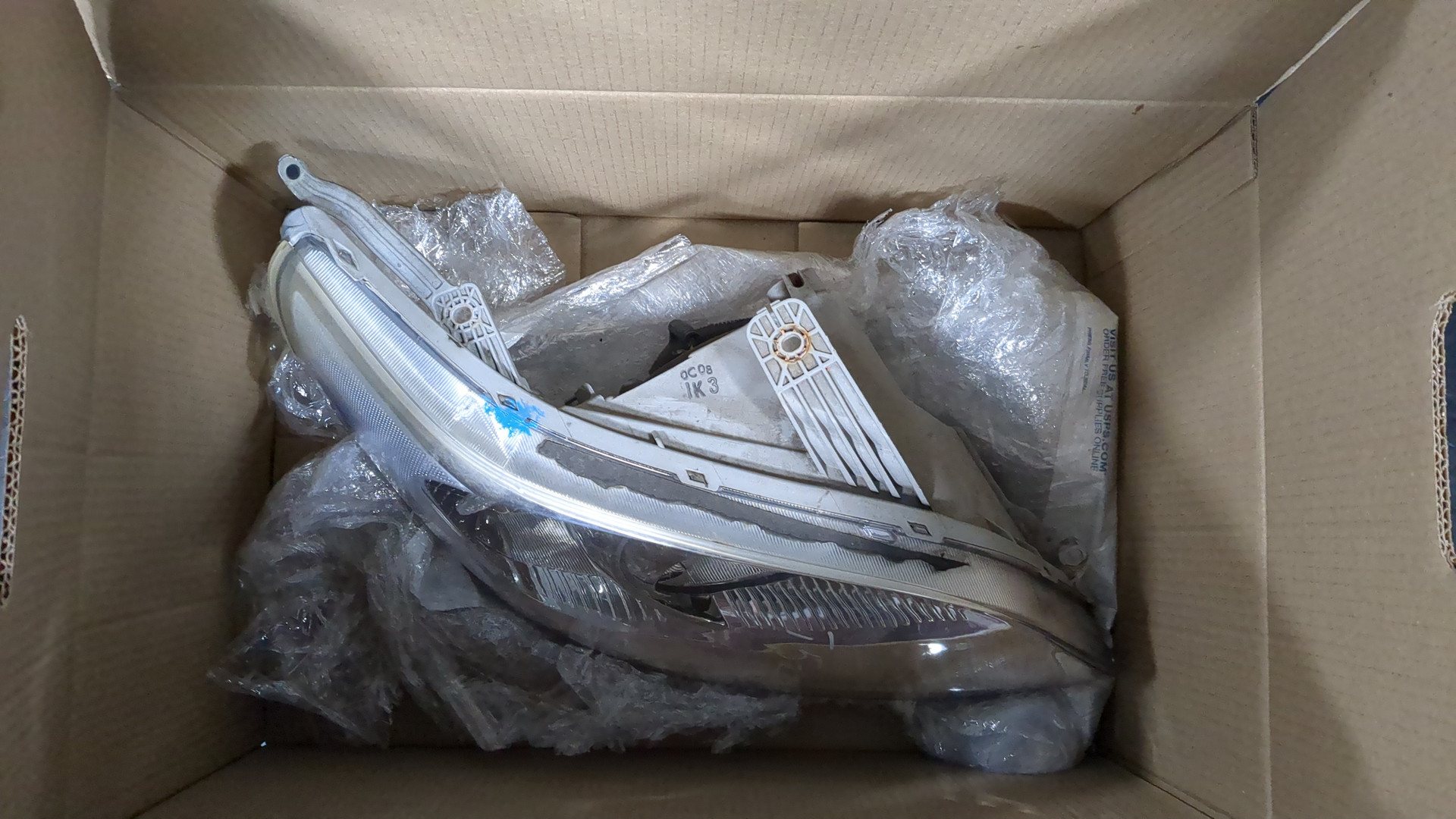 Фара правая