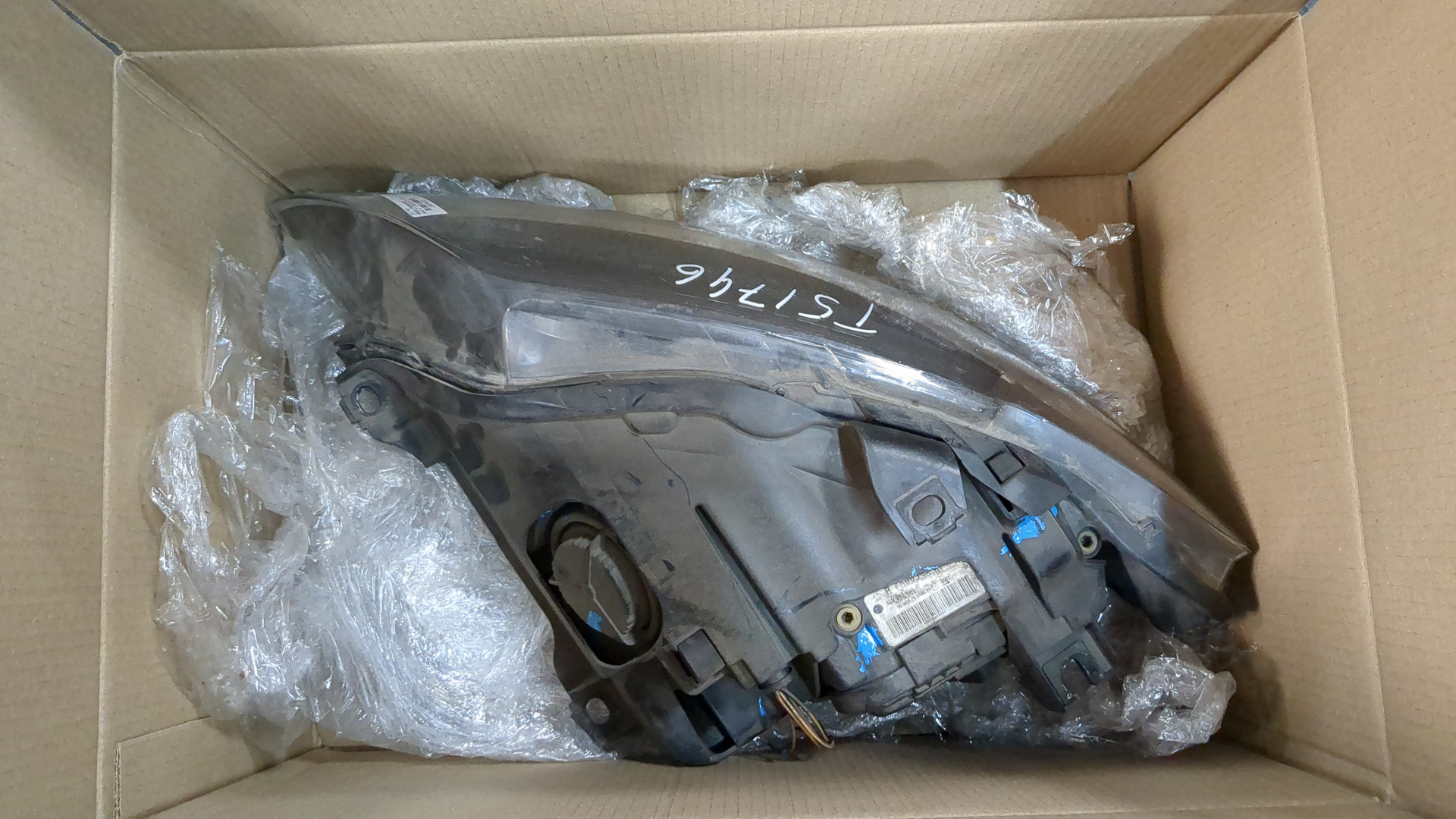 Фара правая