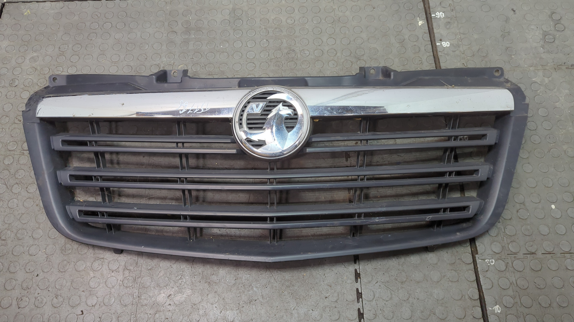 Решетка радиатора