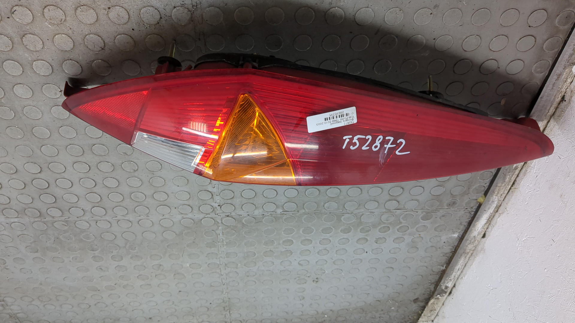 Фонарь задний левый