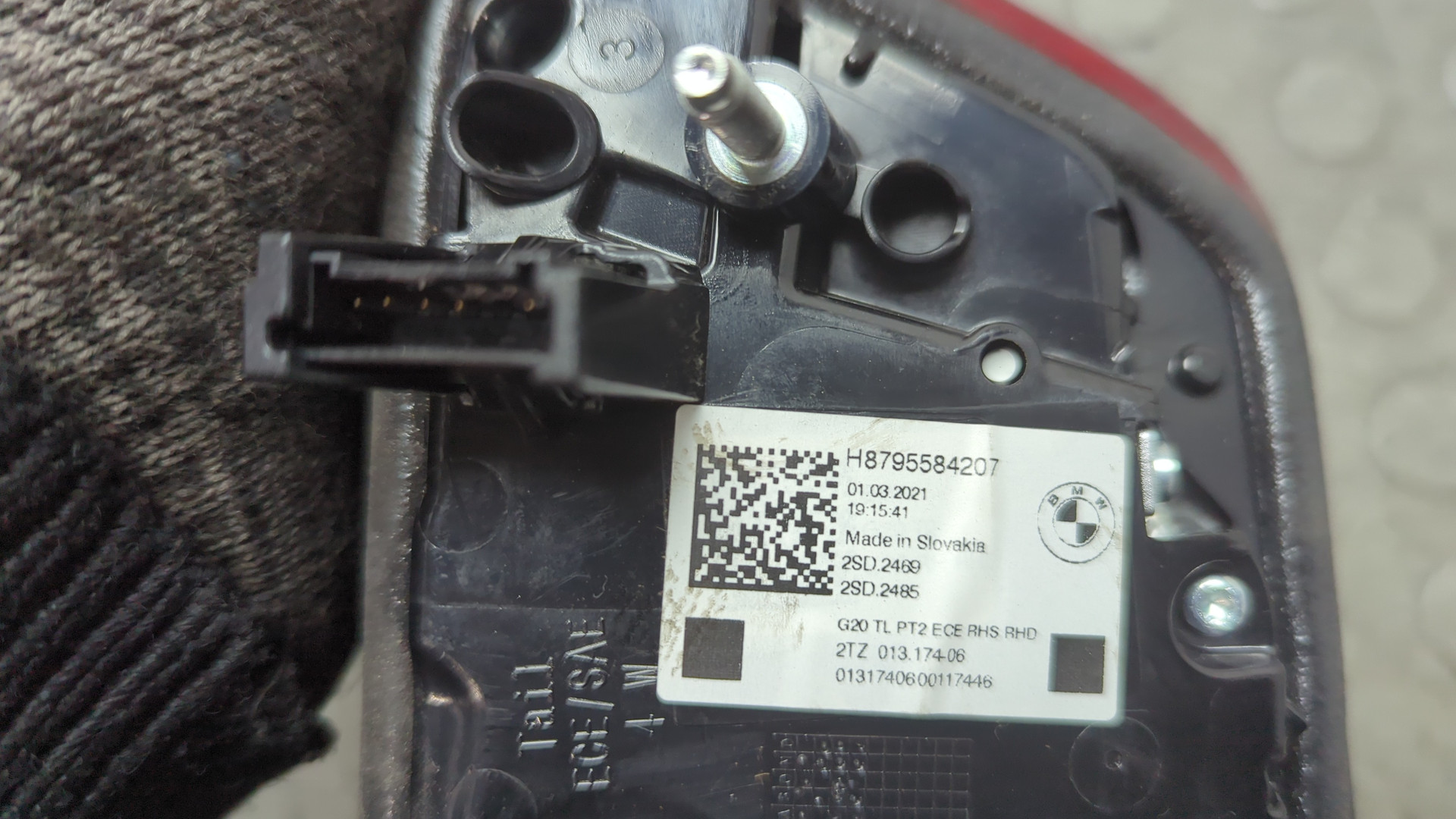 Фонарь задний внутренний правый