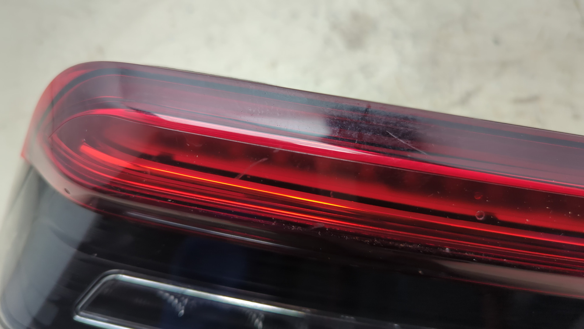 Фонарь задний внутренний левый