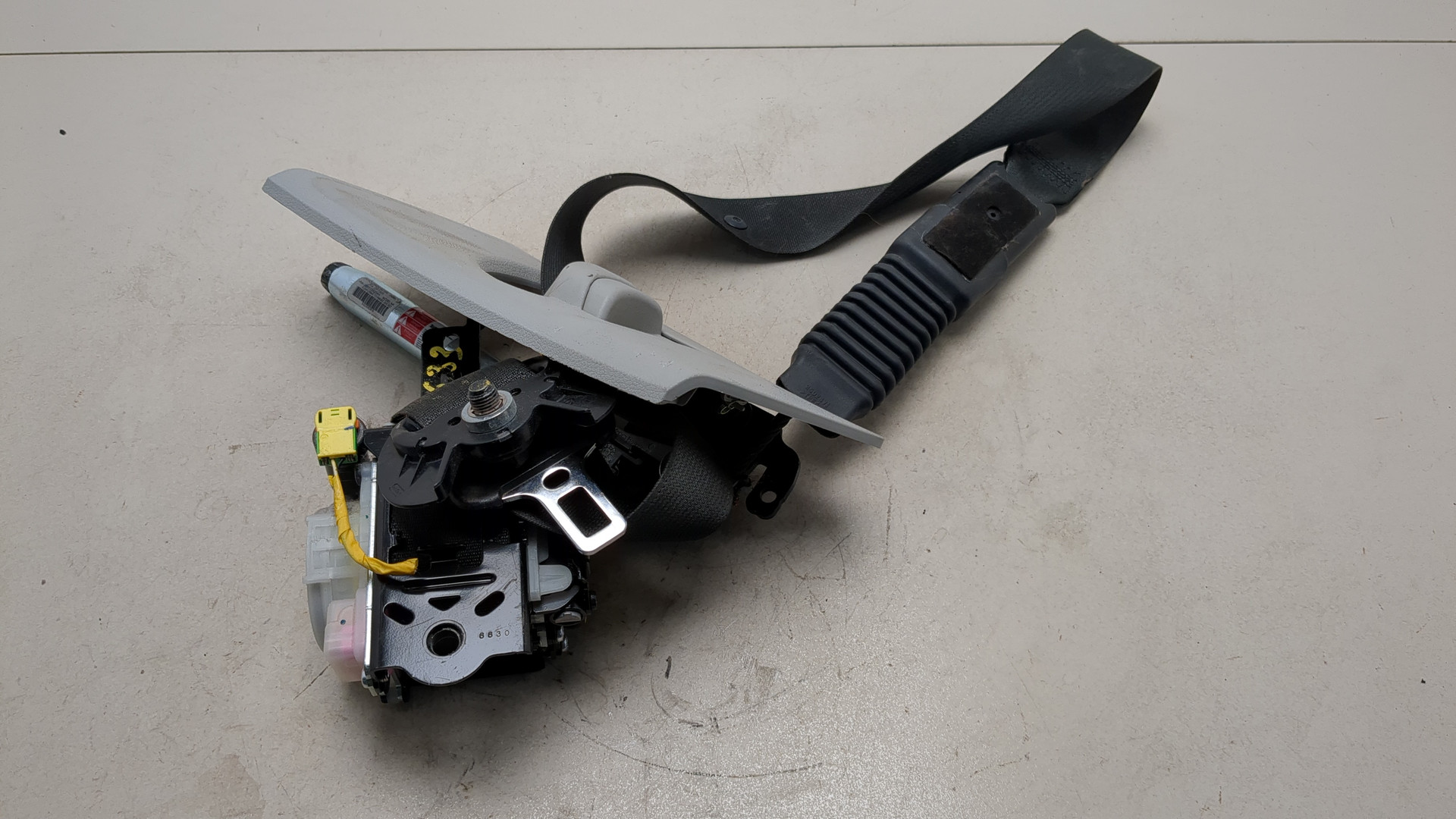 Ремень безопасности