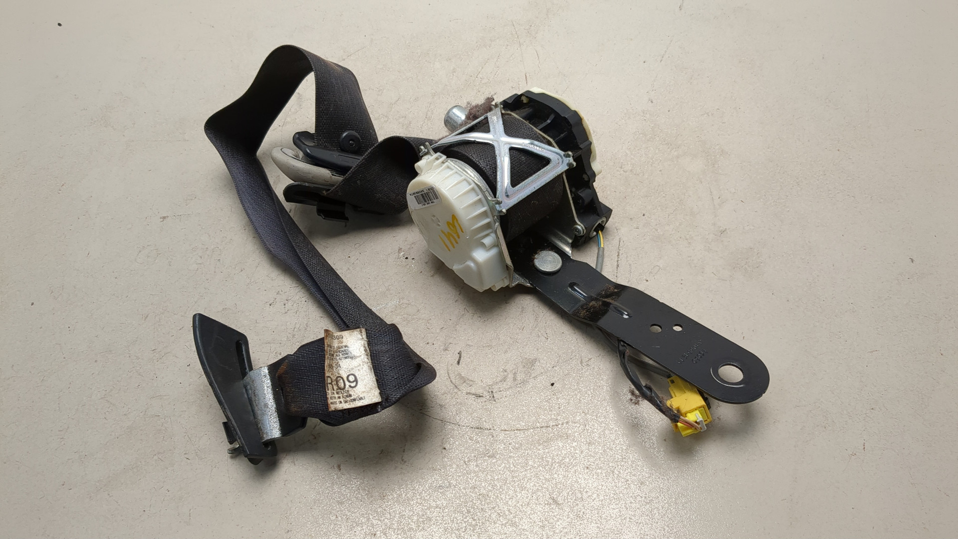 Ремень безопасности