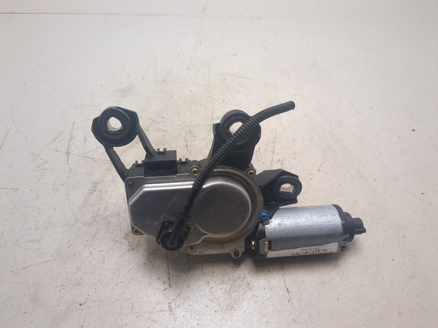 Моторчик стеклоочистителя задний