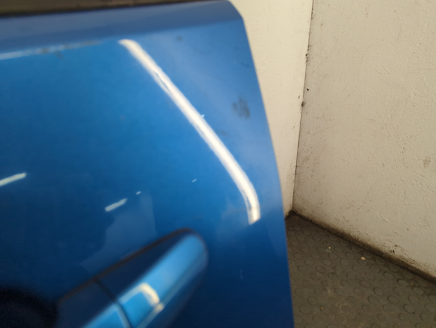 Дверь передняя левая