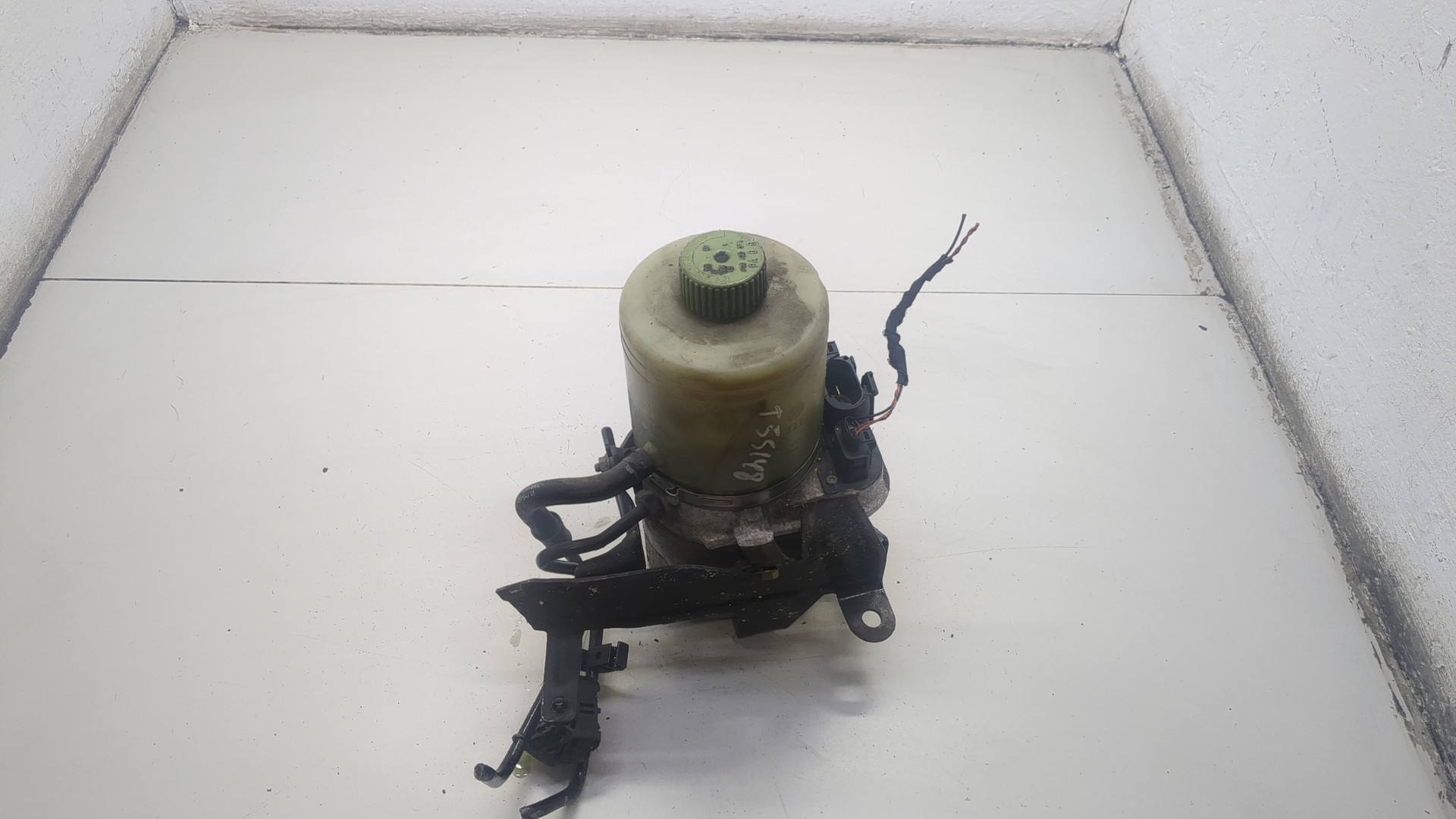 Насос ГУР (гидроусилитель руля)