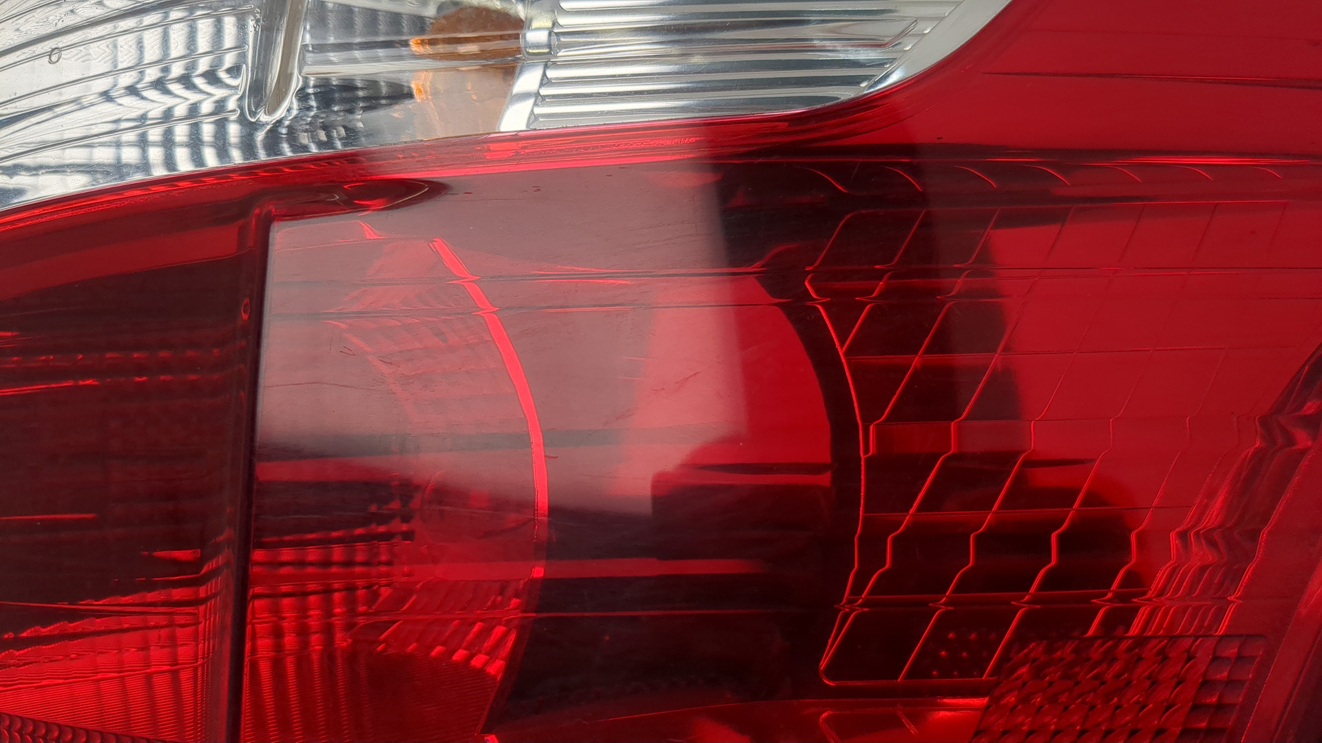 Фонарь задний правый