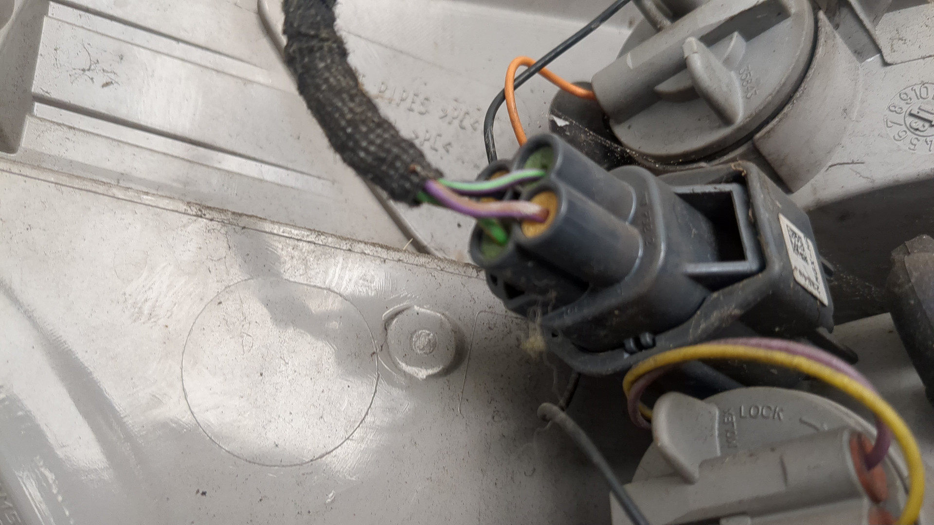 Фонарь задний правый