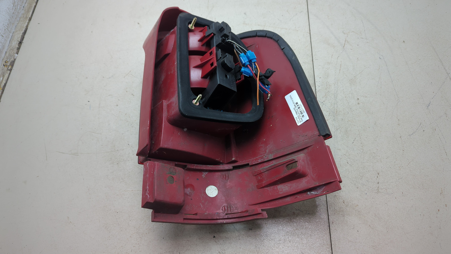 Фонарь задний левый