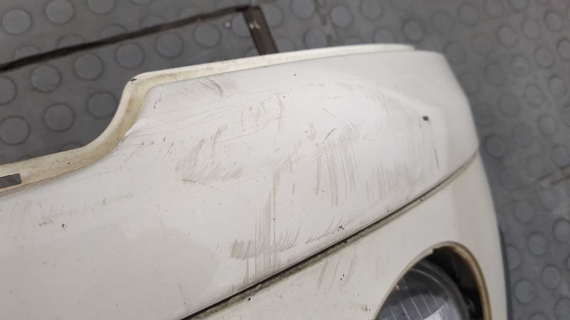 Бампер передний